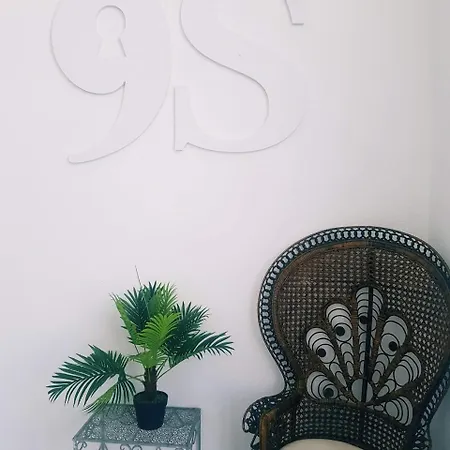 Hotel 9 Secrets - Adults Only-3
